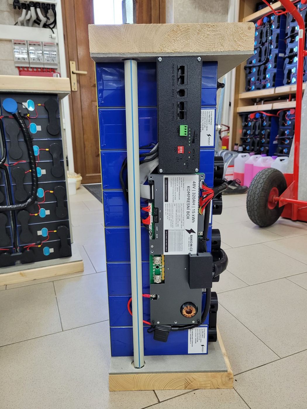 BMS s komunikačnými portami