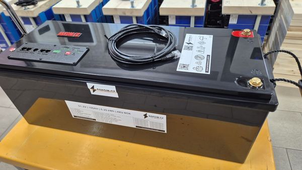BK525A — 51,2 V / 105 Ah, AkuBox