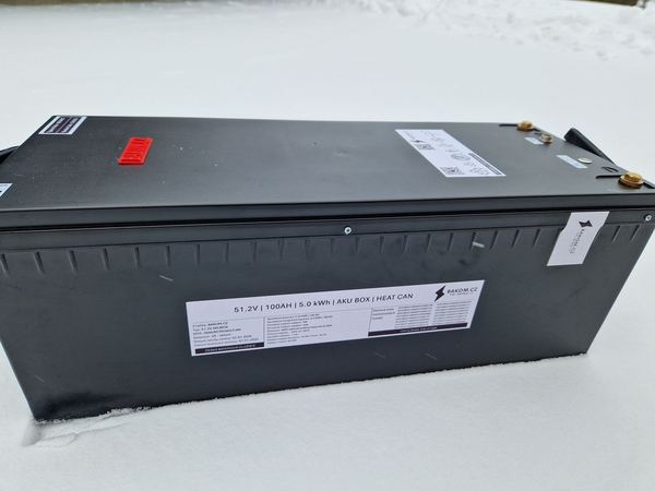 BK5A — 51,2 V / 100 Ah, AkuBox